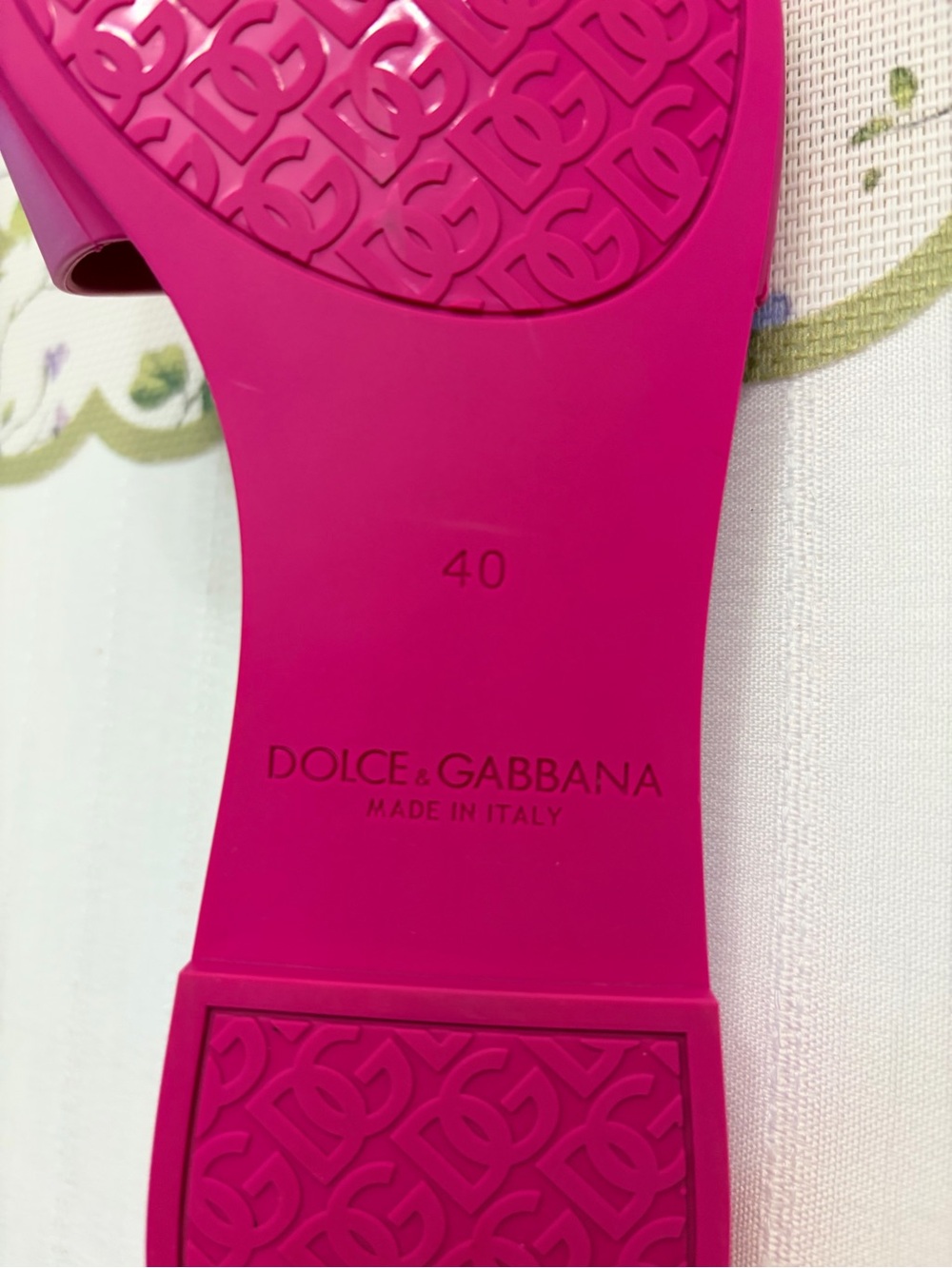 Dolce & Gabbana Hot Pink Logo Slide Sandals - Picture 9 of 11